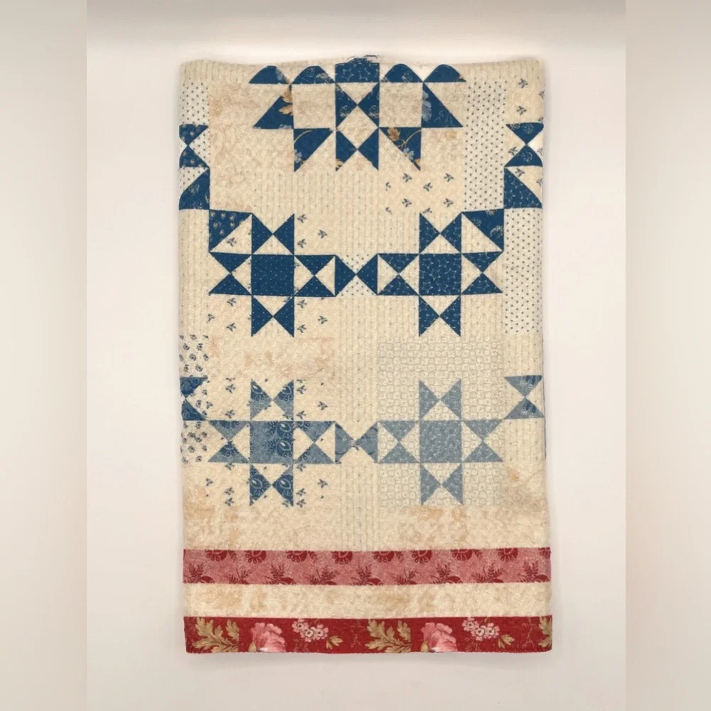 Microfiber “Sparklers” Kitchen Towels by Laundry Basket (set of two) - Picture 6 of 9